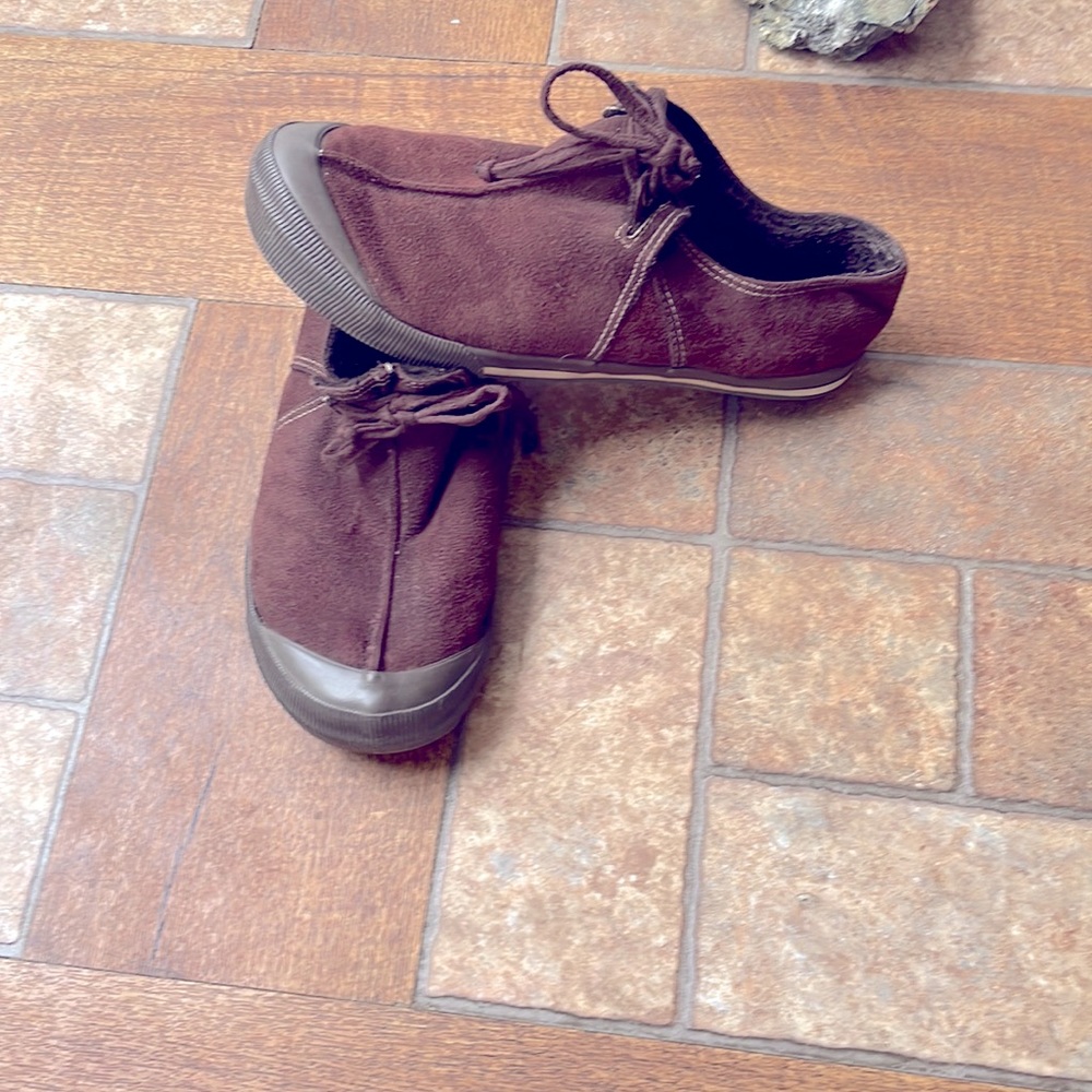 Xhilaration  size 9  brown